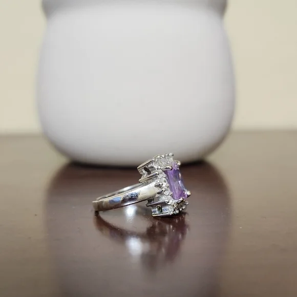 Lavender Gemstone Ring - Picture 5 of 7
